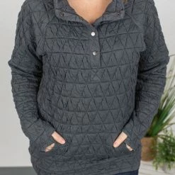 Michelle Mae Geometric Quilted Button Snap Pullover - Charcoal