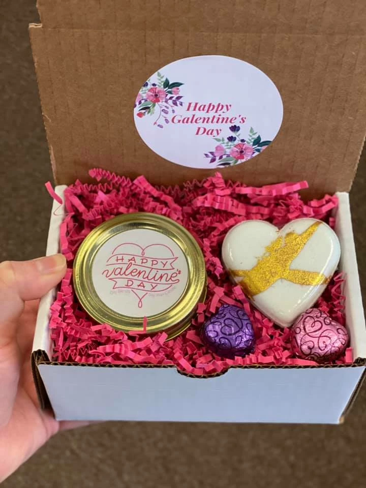 Deals ๐ Oily Blends Valentines Gift Boxes ACCESSORIES ๐ 1 Oily Blends Valentines Gift Boxes ACCESSORIES