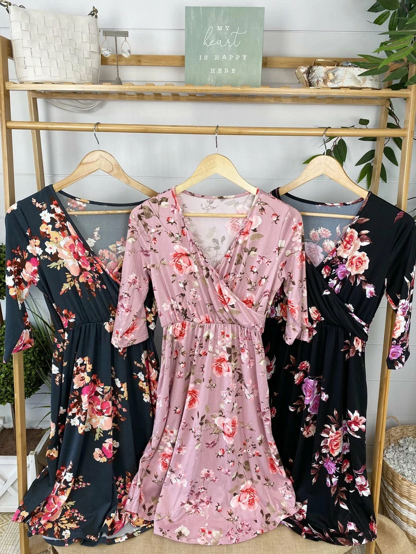 Budget π Michelle Mae Taylor π Dress - Black Floral βοΈ 8 Michelle Mae Taylor Dress - Black Floral