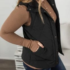Michelle Mae Remy Zip Up Vest - Black SHORT SLEEVES