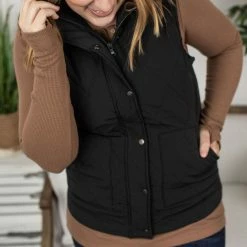 Michelle Mae Remy Zip Up Vest - Black SHORT SLEEVES