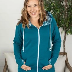 Michelle Mae LONG SLEEVES Classic FullZip - Winter Snowflake
