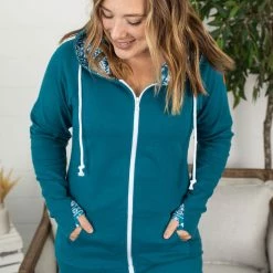 Michelle Mae LONG SLEEVES Classic FullZip - Winter Snowflake