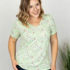 Michelle Mae SHORT SLEEVES Sophie Classic Pocket Tee - Green Ditsy Floral