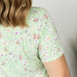 Michelle Mae SHORT SLEEVES Sophie Classic Pocket Tee - Green Ditsy Floral