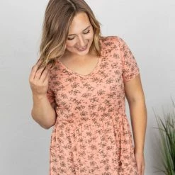 Michelle Mae SHORT SLEEVES Sarah Ruffle Top - Peach Floral