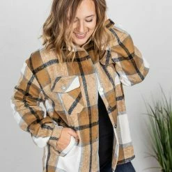 Michelle Mae LONG SLEEVES Holly Plaid Shacket - Camel Plaid