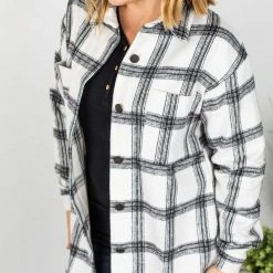 Promo 💯 Michelle Mae LONG SLEEVES Dolly Long Plaid Shacket - Black And White 🎉 10 Michelle Mae LONG SLEEVES Dolly Long Plaid Shacket - Black And White