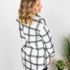 Promo 💯 Michelle Mae LONG SLEEVES Dolly Long Plaid Shacket - Black And White 🎉 12 Michelle Mae LONG SLEEVES Dolly Long Plaid Shacket - Black And White