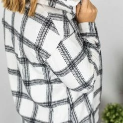 Promo 💯 Michelle Mae LONG SLEEVES Dolly Long Plaid Shacket - Black And White 🎉 13 Michelle Mae LONG SLEEVES Dolly Long Plaid Shacket - Black And White