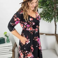 Budget π Michelle Mae Taylor π Dress - Black Floral βοΈ 10 Michelle Mae Taylor Dress - Black Floral