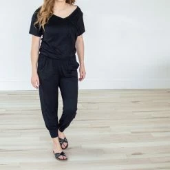 Rogue Society Apparel® SHORT SLEEVES Black V-neck Jumper