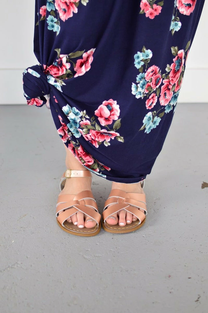 Deals ✔️ Rogue Society Apparel® Navy Floral Maxi With Nursing Option SHORT SLEEVES 😀 18 Rogue Society Apparel® Navy Floral Maxi With Nursing Option SHORT SLEEVES