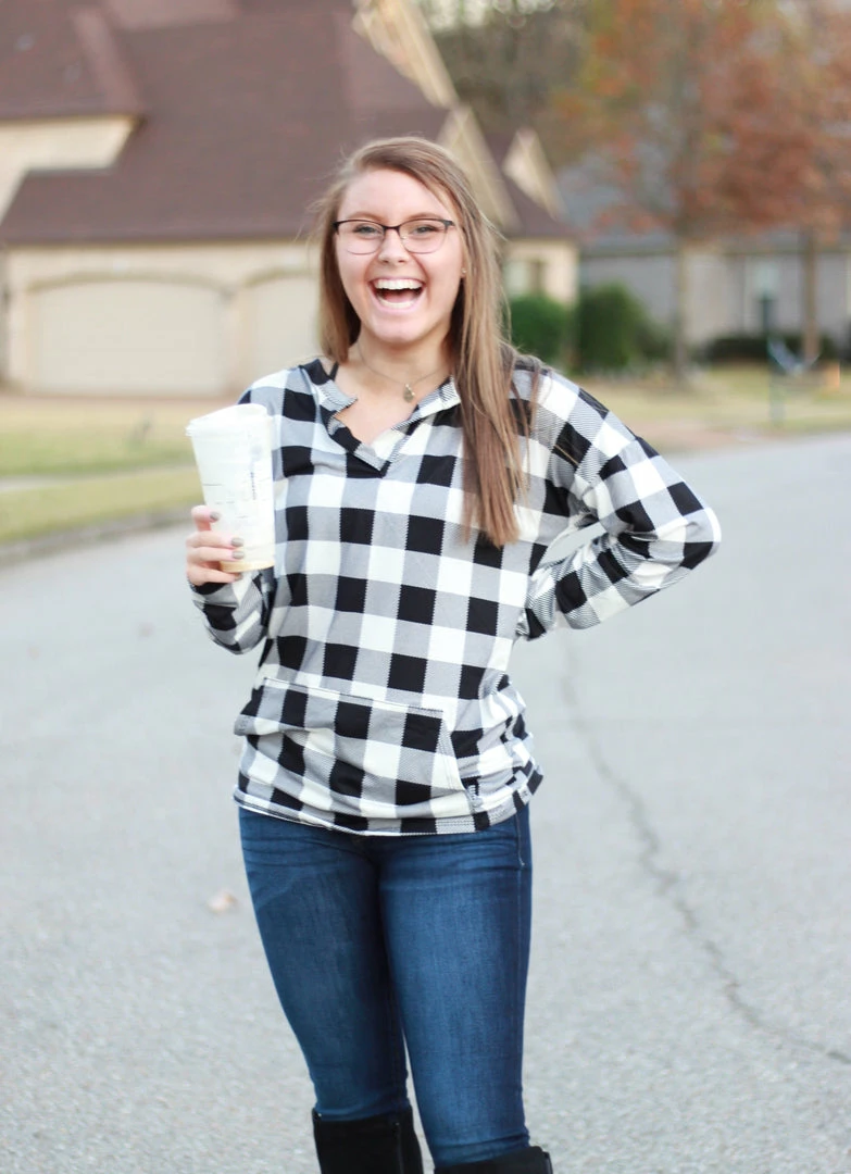 New 👍 Rogue Society Apparel® Sadie Kangaroo Top | Black And White Buffalo Plaid ⭐ 4 Rogue Society Apparel® Sadie Kangaroo Top | Black And White Buffalo Plaid