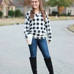 New 👍 Rogue Society Apparel® Sadie Kangaroo Top | Black And White Buffalo Plaid ⭐ 19 Rogue Society Apparel® Sadie Kangaroo Top | Black And White Buffalo Plaid