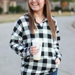 New 👍 Rogue Society Apparel® Sadie Kangaroo Top | Black And White Buffalo Plaid ⭐ 27 Rogue Society Apparel® Sadie Kangaroo Top | Black And White Buffalo Plaid