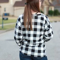 New 👍 Rogue Society Apparel® Sadie Kangaroo Top | Black And White Buffalo Plaid ⭐ 28 Rogue Society Apparel® Sadie Kangaroo Top | Black And White Buffalo Plaid