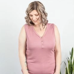 Michelle Mae Addison Henley Tank - Rose