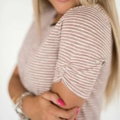 Ampersand Avenue Benton Harbor Top SHORT SLEEVES