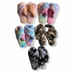 Rogue Society Apparelยฎ ACCESSORIES Ultra Fuzzy Camo House Shoes