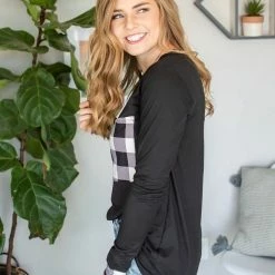 Rogue Society Apparel® LONG SLEEVES Buffalo Plaid Pocket Tee | Black And White Buffalo