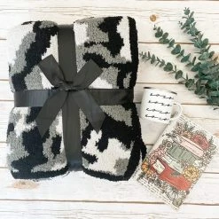Michelle Mae Plush And Fuzzy Blanket - Monochrome Camo ACCESSORIES